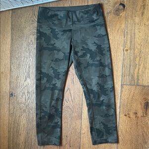 Lululemon Athletica Green Camo Capris